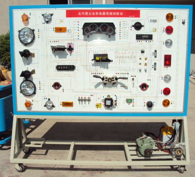  HY-QC524型北汽勇士全車電器實(shí)訓(xùn)臺 